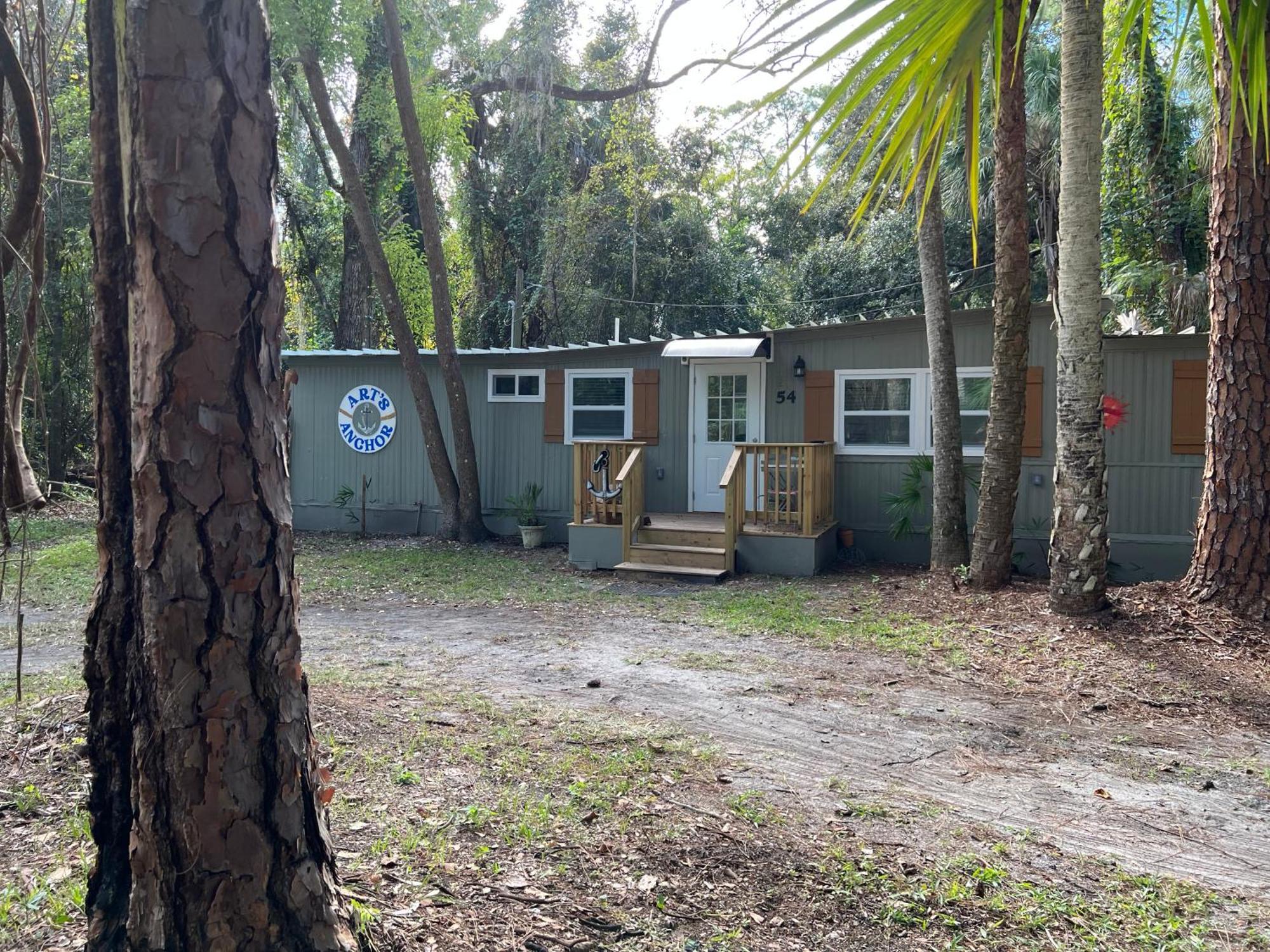 Nature Coast Inn & Cottages Inglis エクステリア 写真