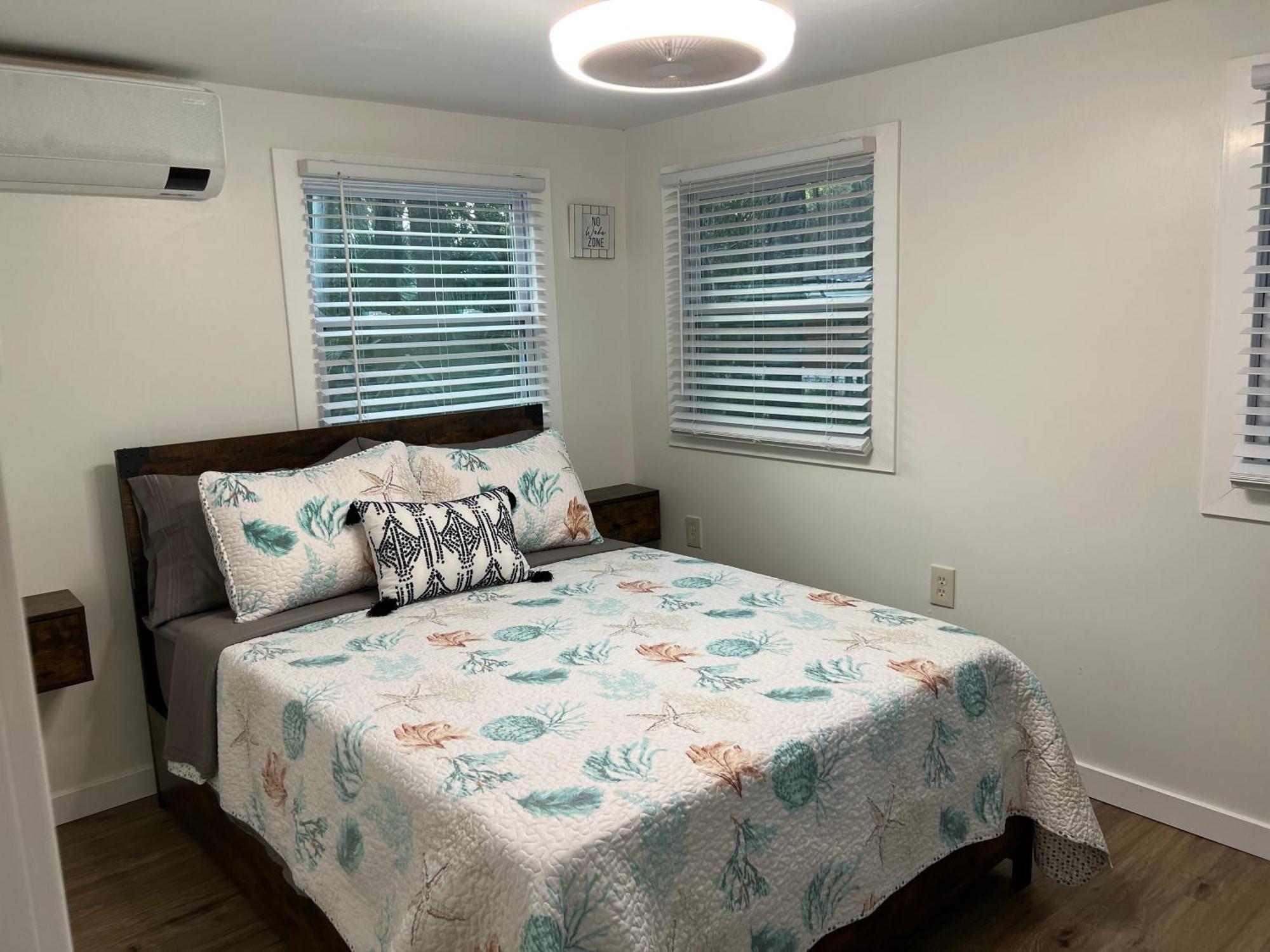 Nature Coast Inn & Cottages Inglis エクステリア 写真