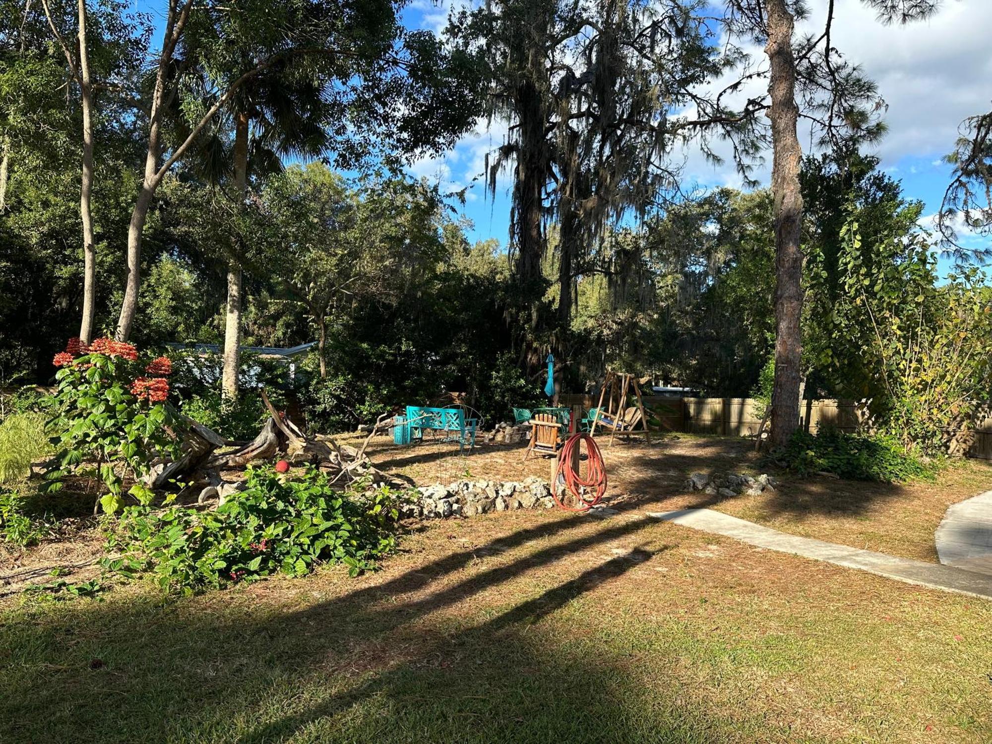 Nature Coast Inn & Cottages Inglis エクステリア 写真