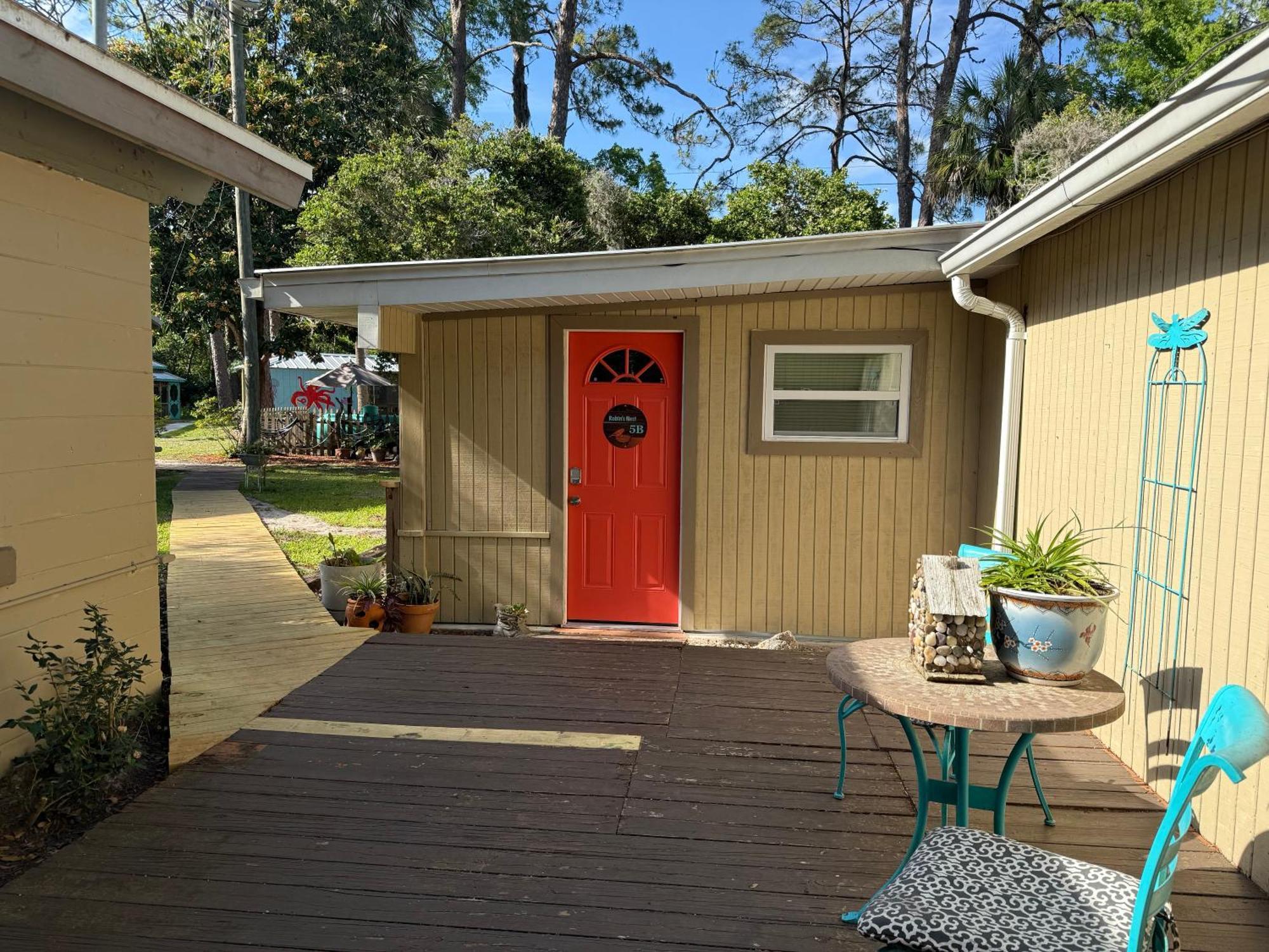 Nature Coast Inn & Cottages Inglis エクステリア 写真